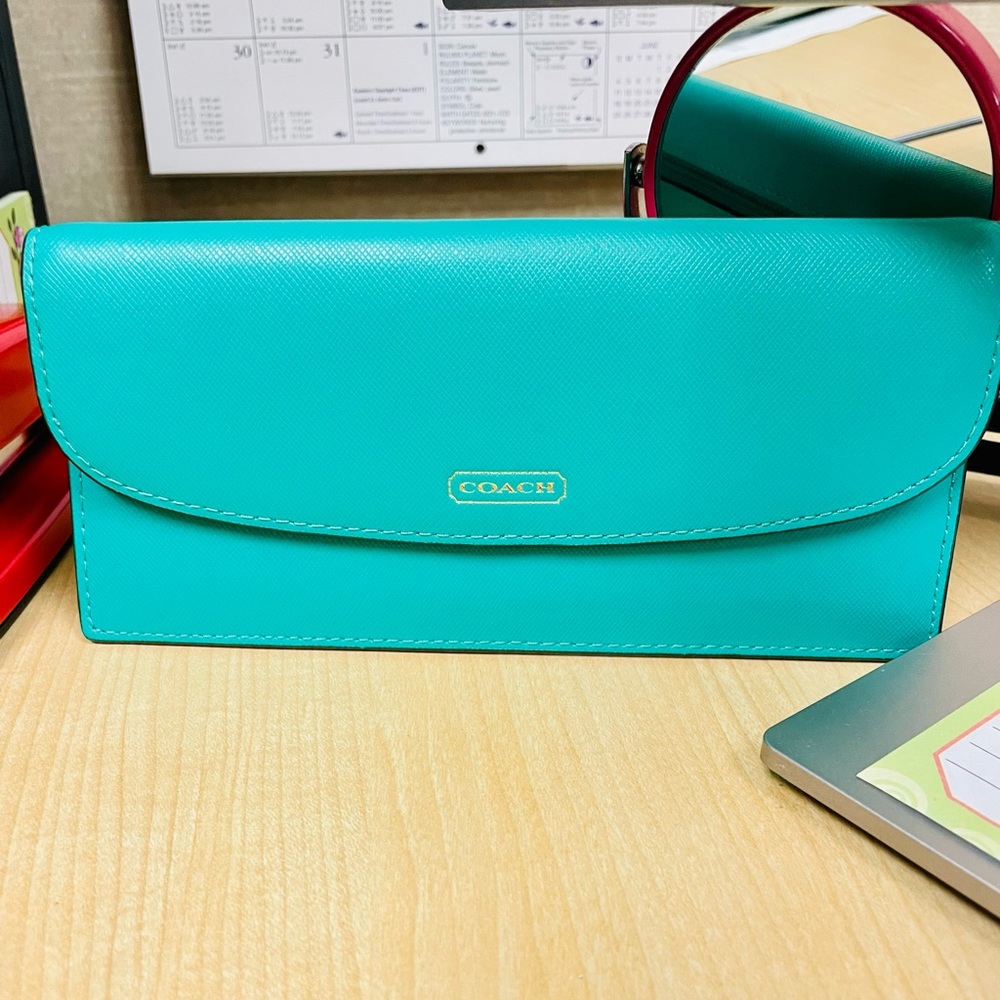 Coach Clutch Wallet in Tiffany Blue